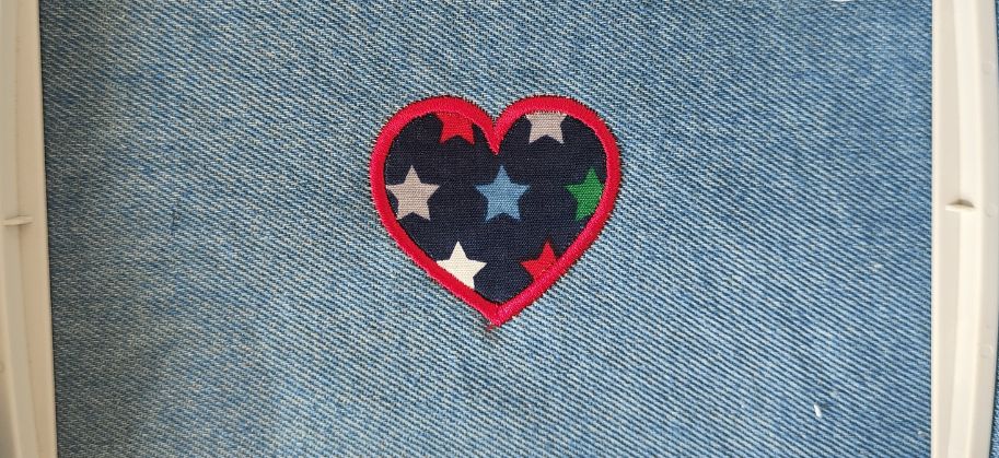 appliqué à la brodeuse
