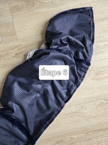 Coudre le bas du gilet de berger