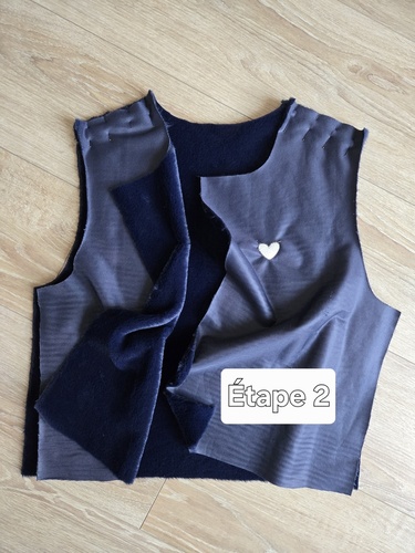 Dos du gilet et devants épinglés