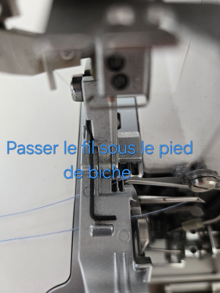 Enfiler surjeteuse Elna 864 air - étape 11