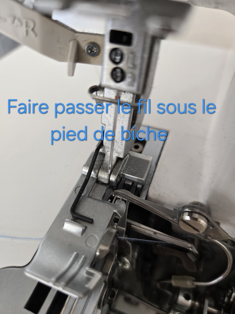 Enfiler surjeteuse Elna 864 air - étape 8